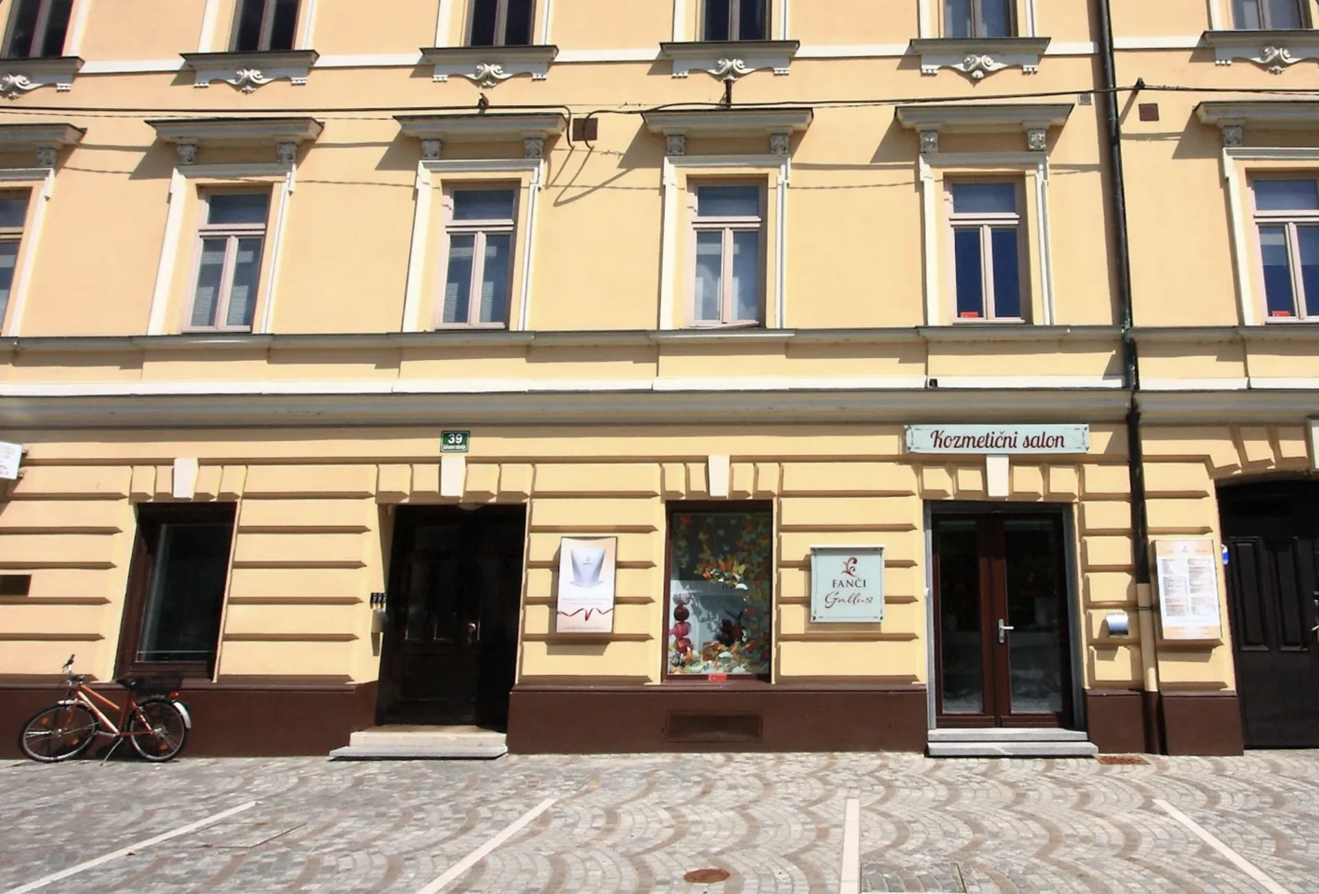 HFL Institute location on Gallusovo nabrežje